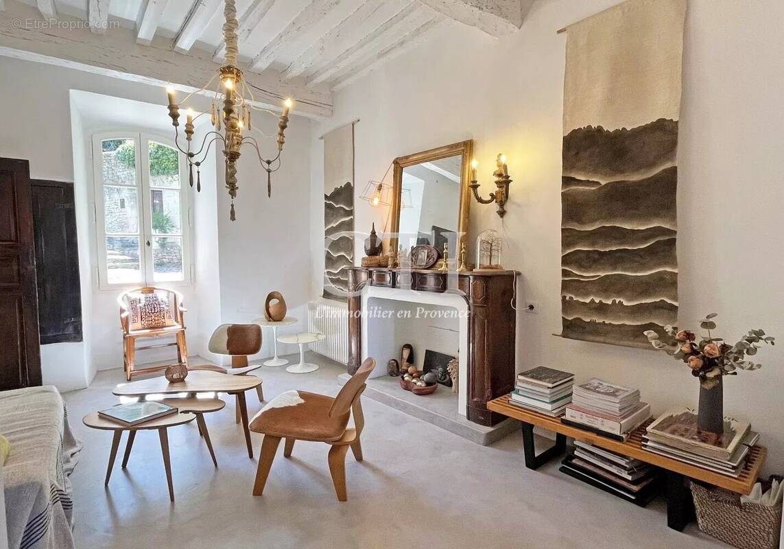 Maison à VAISON-LA-ROMAINE