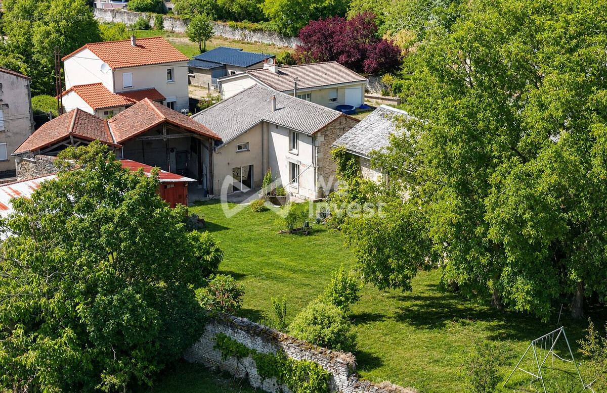 Maison à MIREBEAU