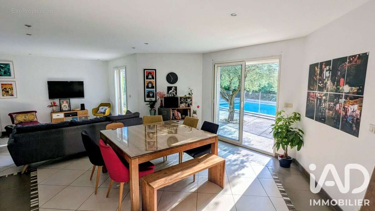 Maison 130 m² à Loriol-Sur-Drome  - photo 3