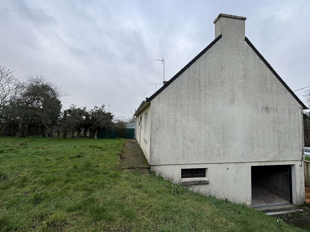 Maison à SEGLIEN