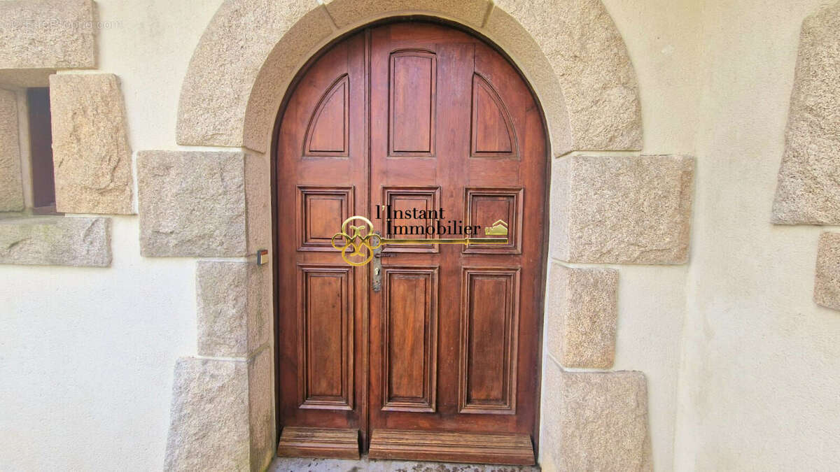 Maison à PLOUGASNOU