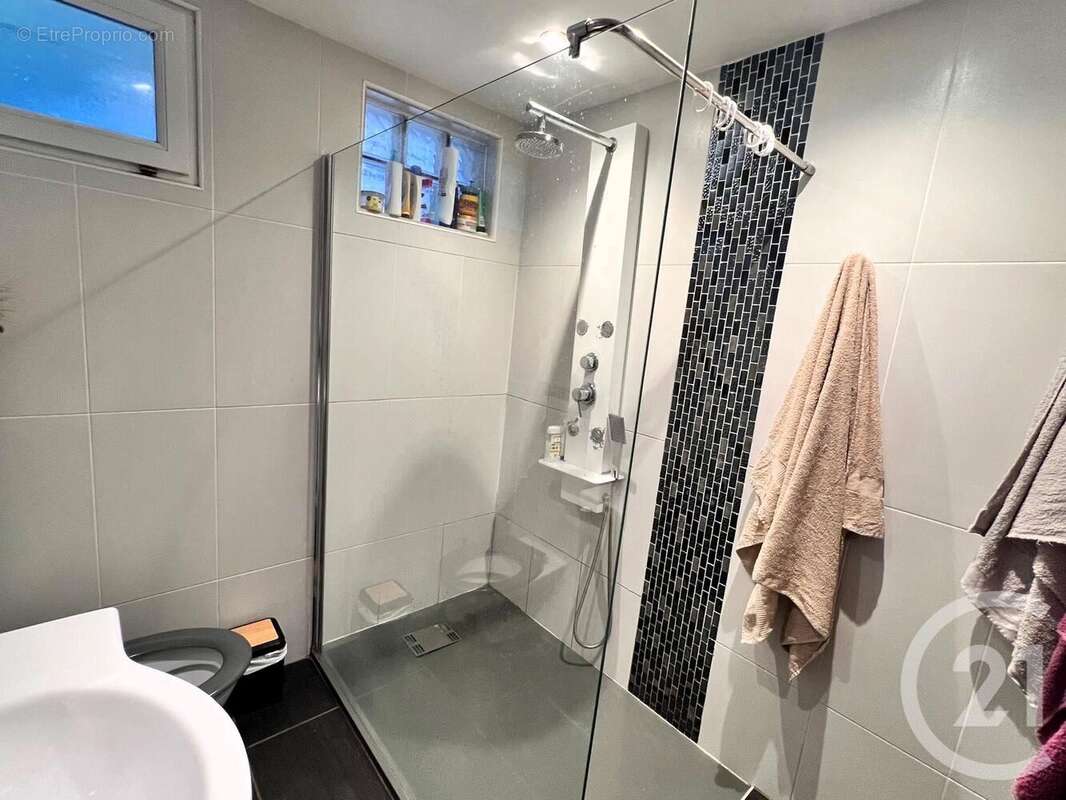 Maison à LE PLESSIS-BELLEVILLE