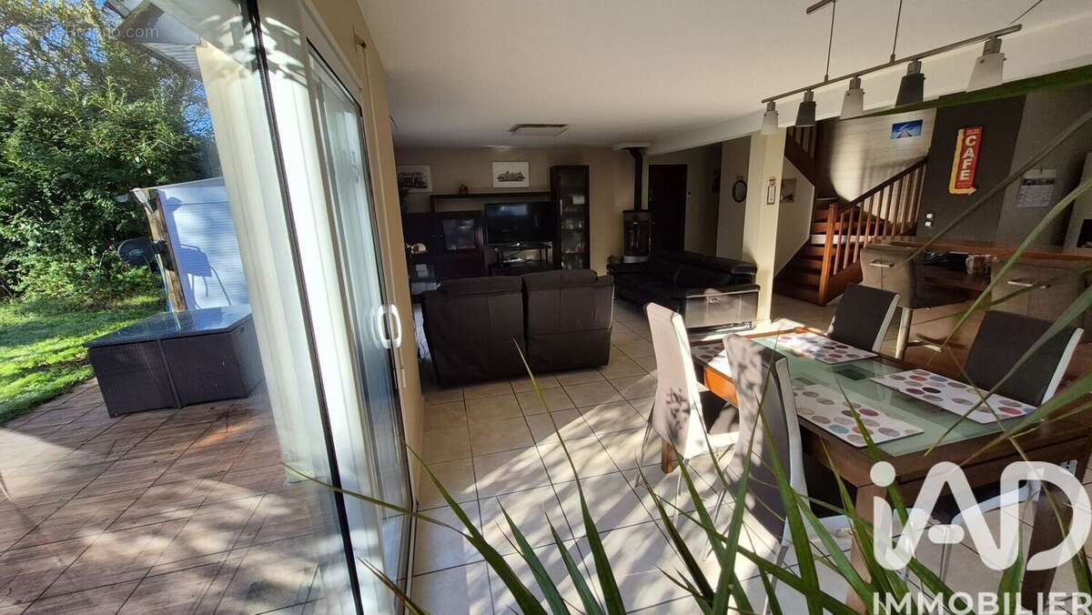 Photo 9 - Maison à LANDEVANT