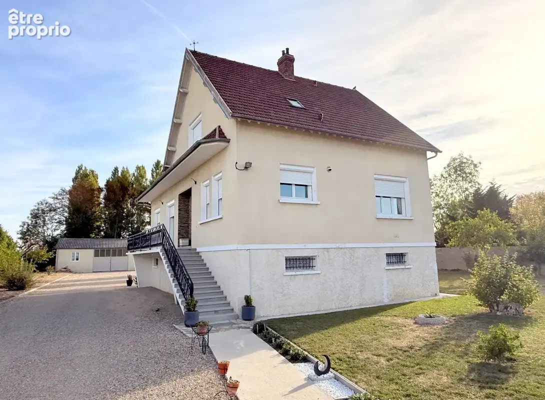 Maison à LONGNES