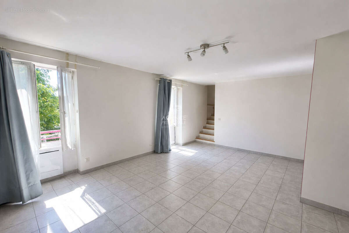Appartement à CARRIERES-SOUS-POISSY