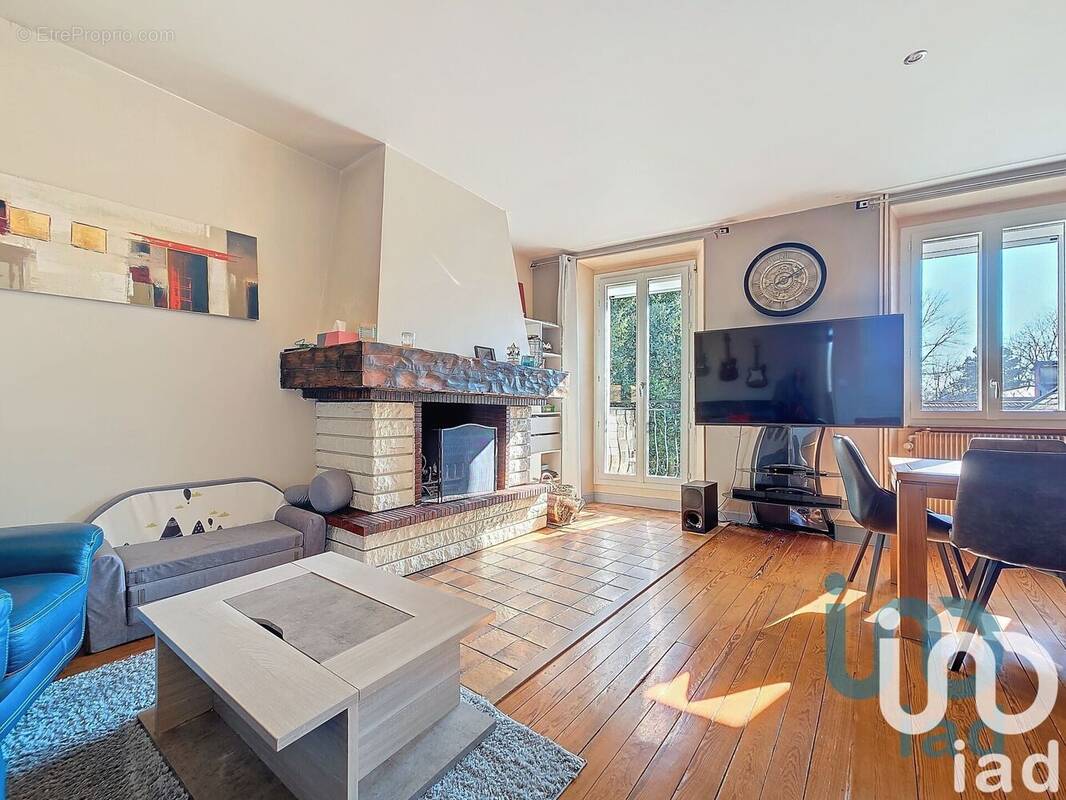 Photo 1 - Maison à ROMILLY-SUR-SEINE