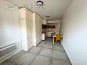 Commerce à VERSAILLES