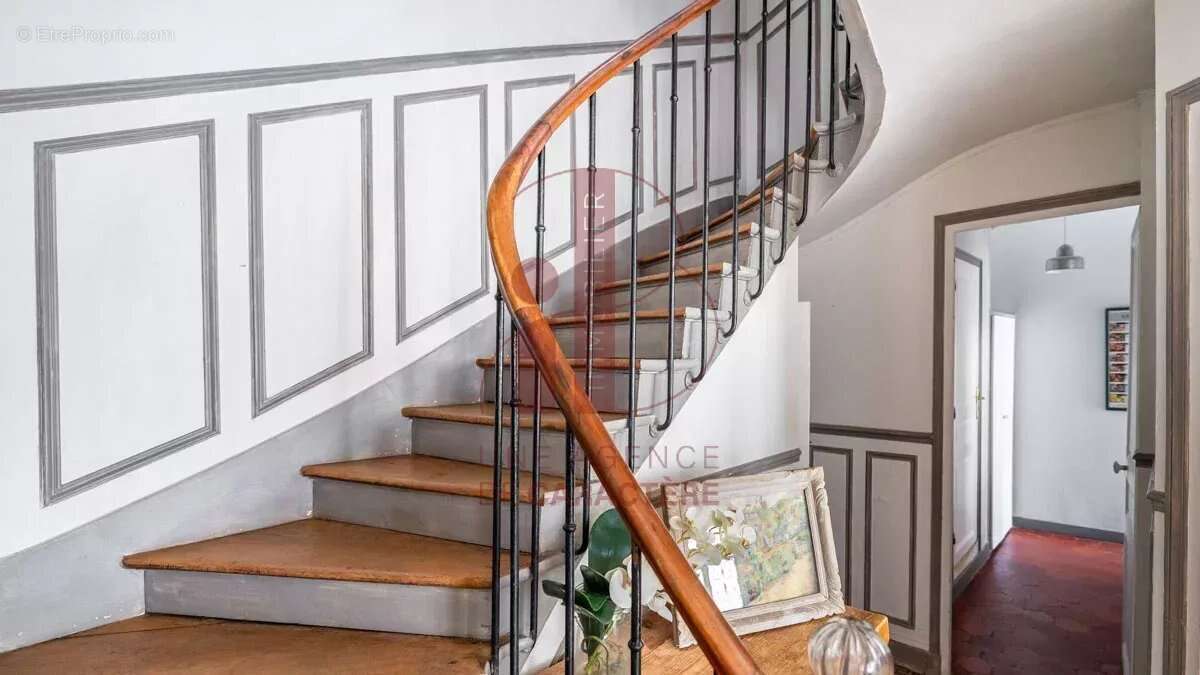 Maison à FONTAINEBLEAU