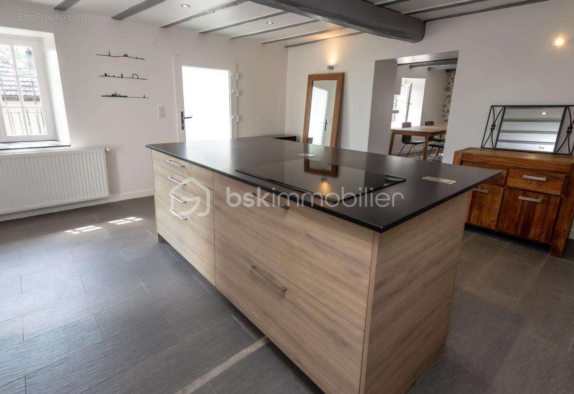 Maison de caractère 205m2 à la campagne, à 10 minutes du canton de Genève - photo 6
