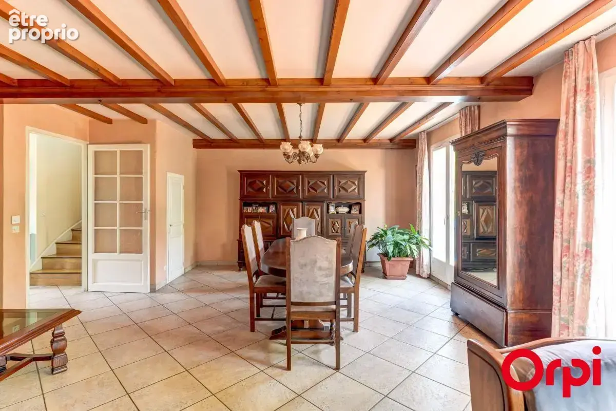 Maison familiale 4 chambres de plus de 130 m2 dans le secteur recherché des Tarentelles - photo 6