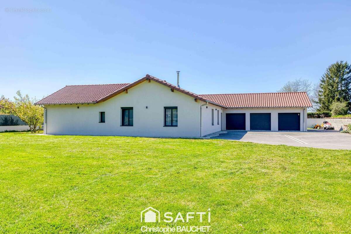 Maison 203 m² à Pressiat  - photo 4