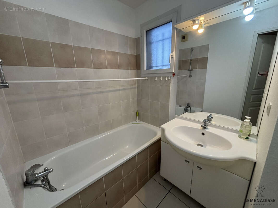 Appartement à ROQUES