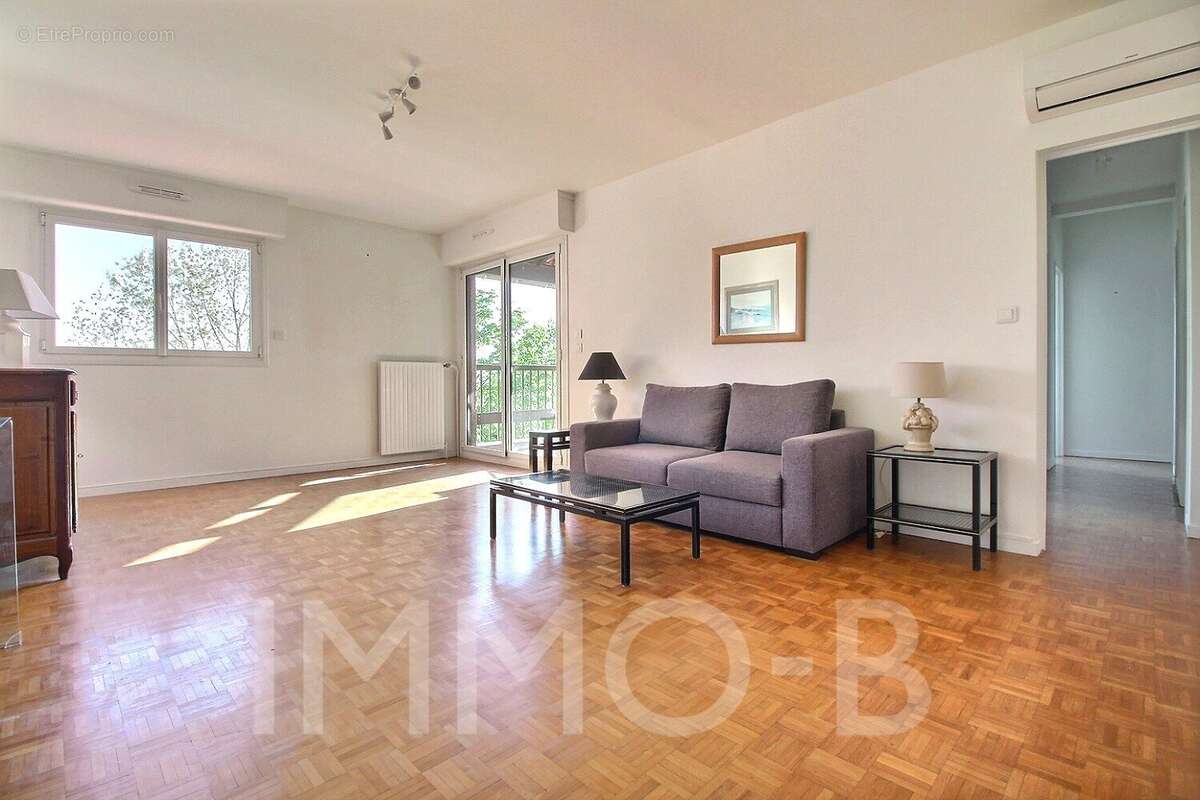 Appartement à RAMONVILLE-SAINT-AGNE