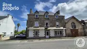 Maison à HENANBIHEN