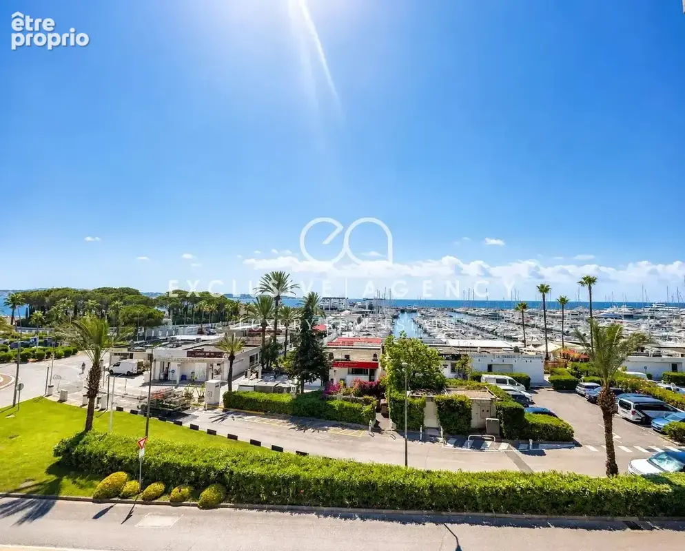 Appartement à VALLAURIS