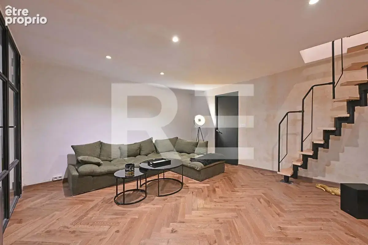 Appartement de 150m² rénové situé dans le quartier de la préfecture à nîmes - photo 5