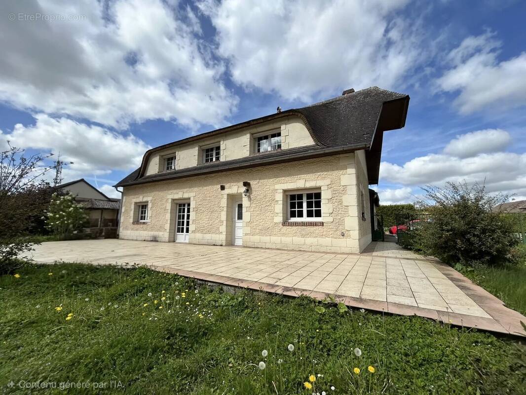 Maison à MENNEVAL