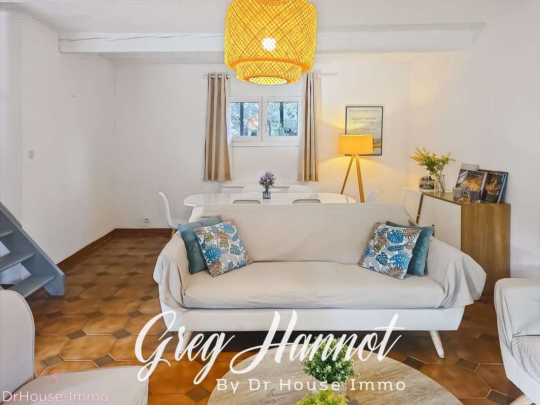 Maison à MAZAUGUES