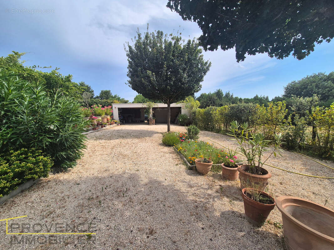 Maison à CHATEAUNEUF-DU-RHONE