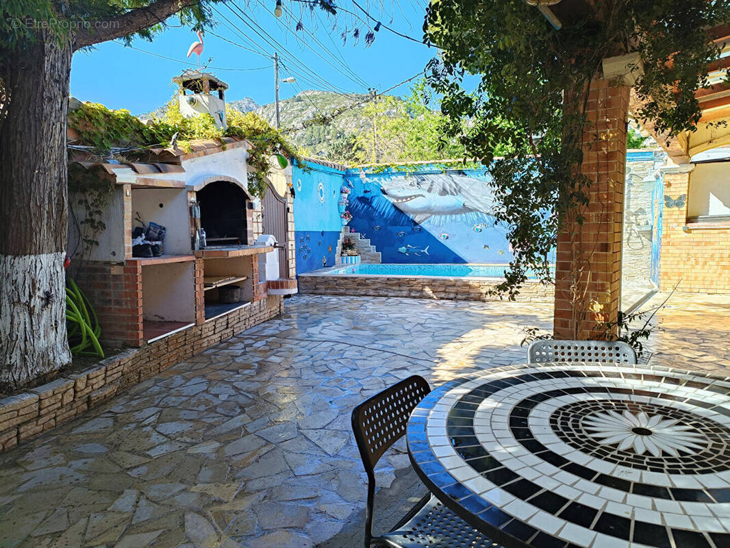 Maison à MARSEILLE-9E