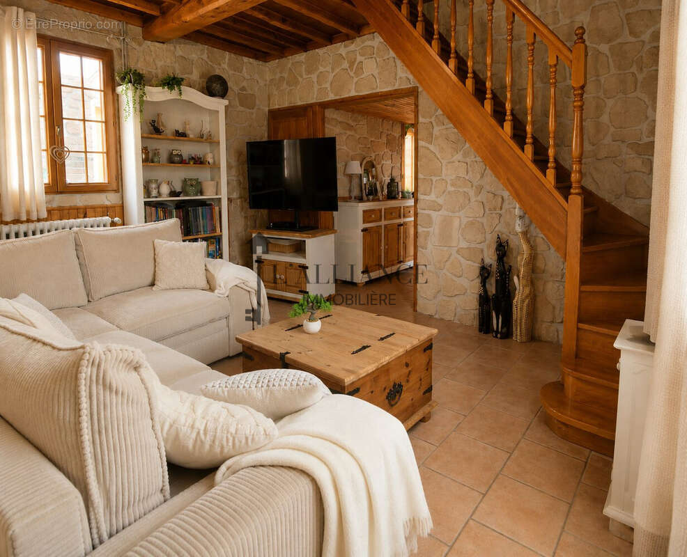 Maison 166 m² à Neuilly-Le-Dien  - photo 4