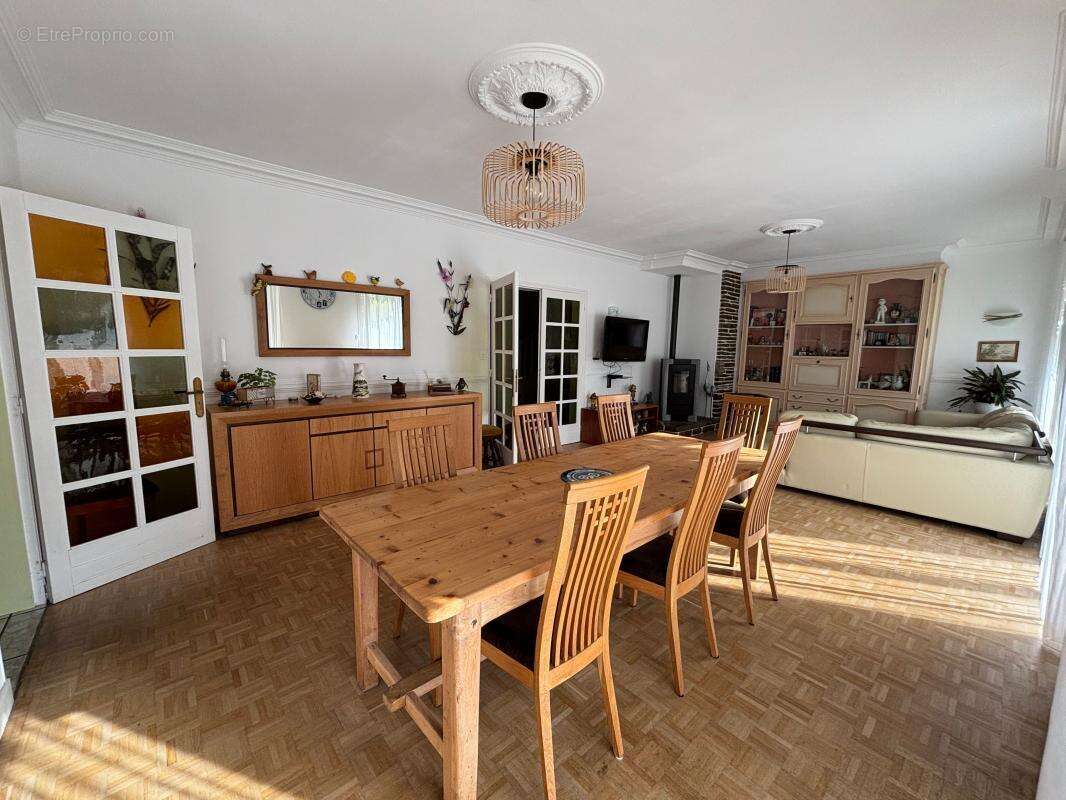 Maison à MONTAUBAN-DE-BRETAGNE