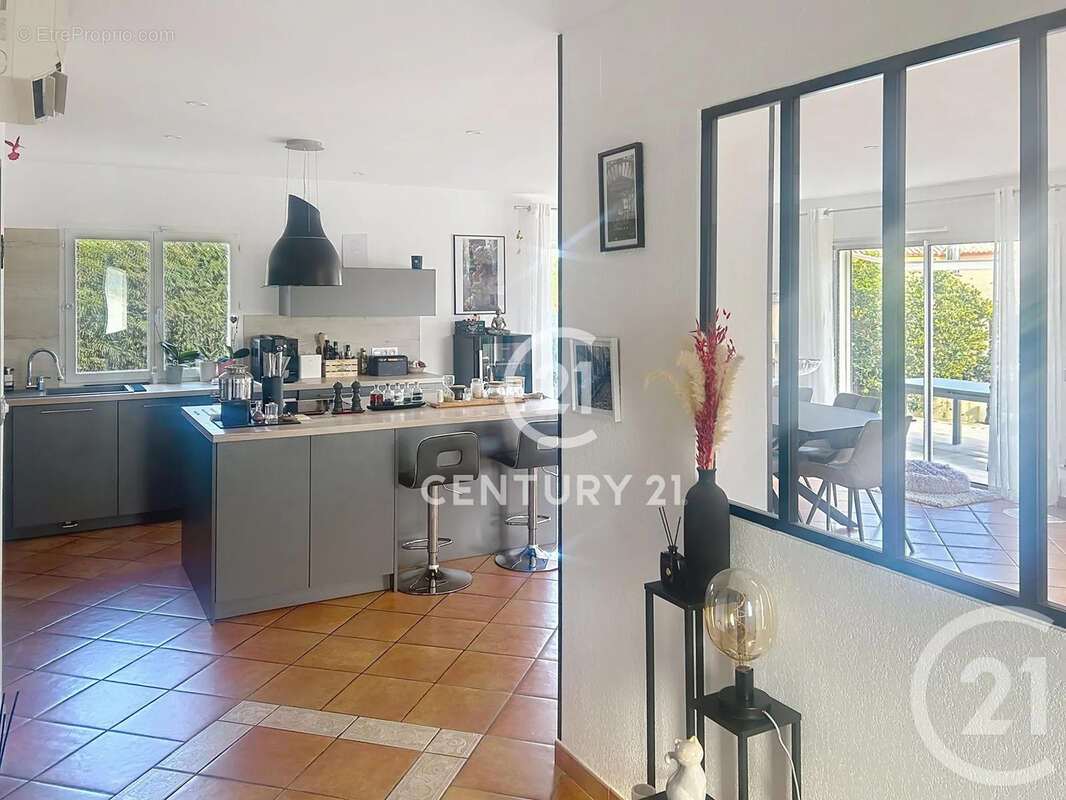 Maison à LATOUR-BAS-ELNE