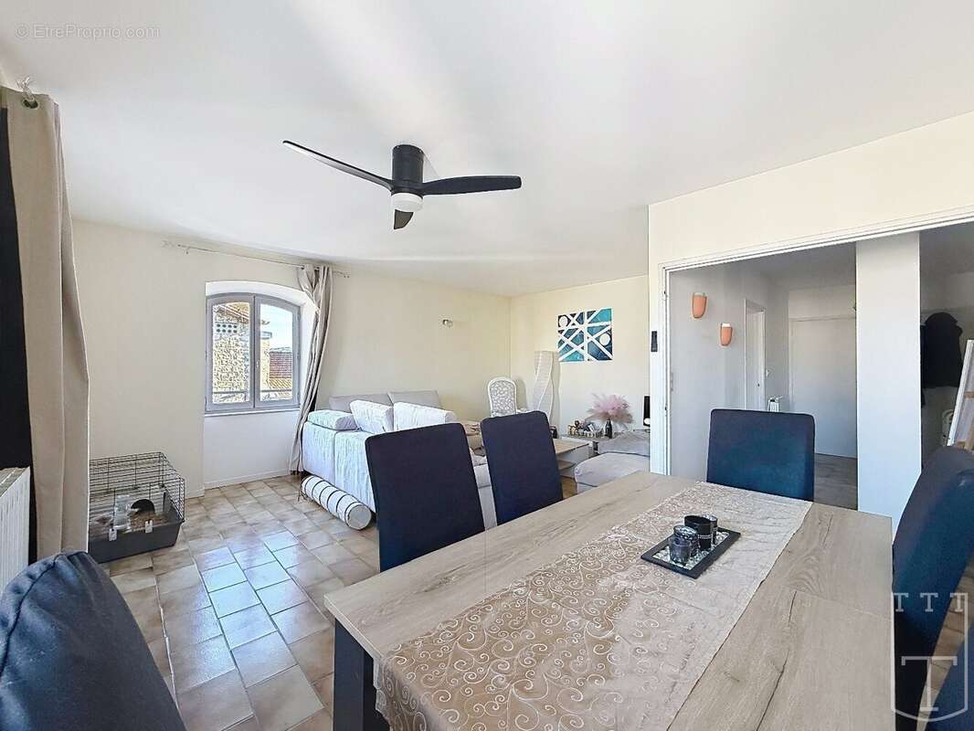 Appartement à RUOMS