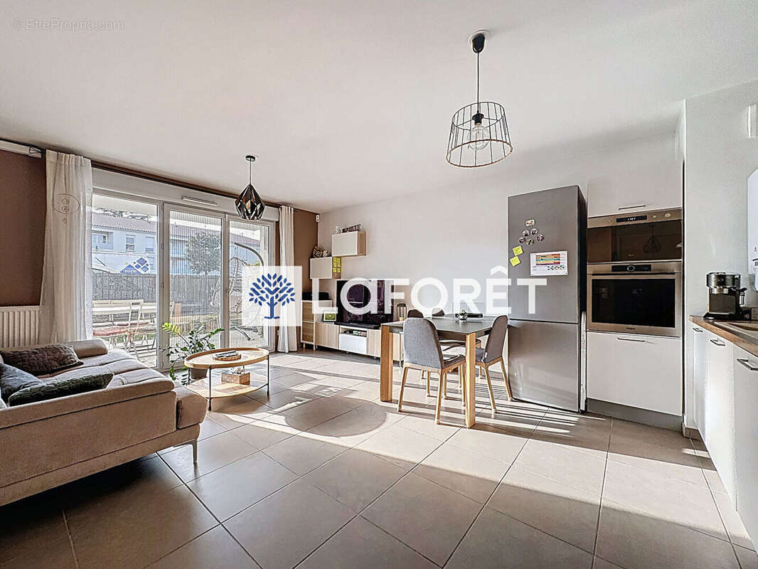 Appartement à SAINT-MAURICE-DE-BEYNOST