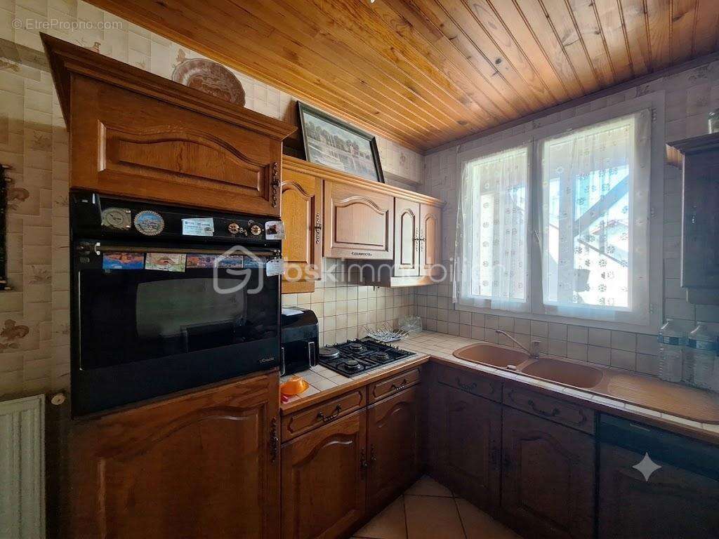 Rare à Montereau ! Maison de ville avec jardin, terrasse & 4 chambres : le coup de cœur garanti ! - photo 6