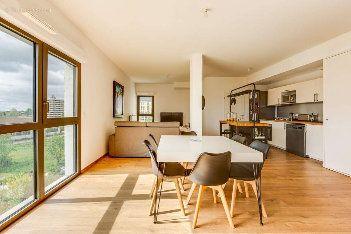 Appartement à BORDEAUX