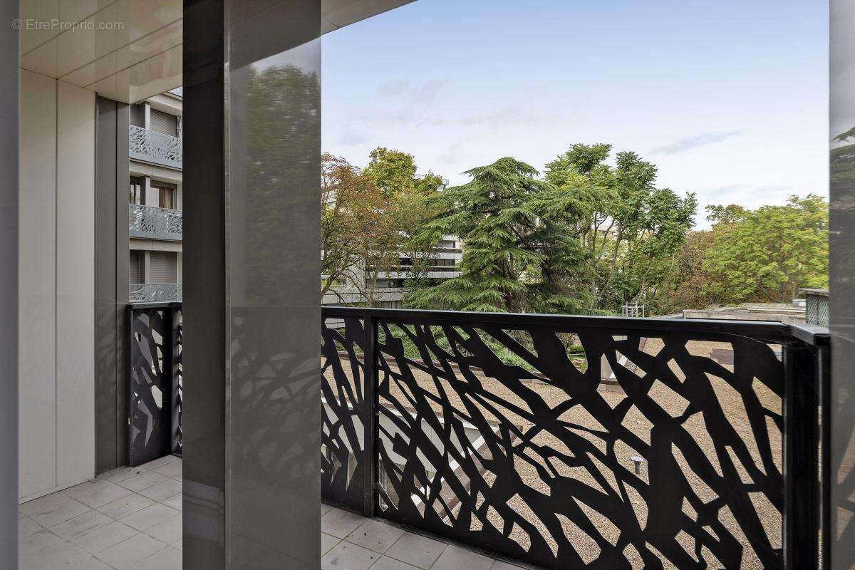 Appartement à PARIS-8E