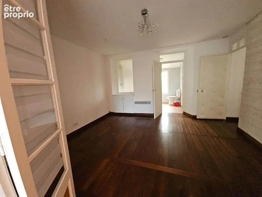 Quartier de la Mairie. Maison 97m² sur une parcelle de 333m² - photo 6