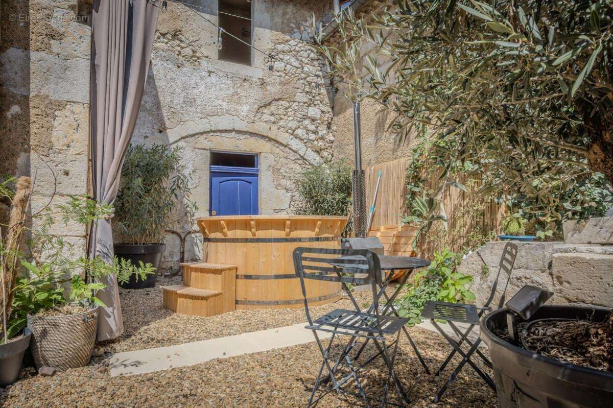 Maison 312 m² à Lectoure  - photo 18