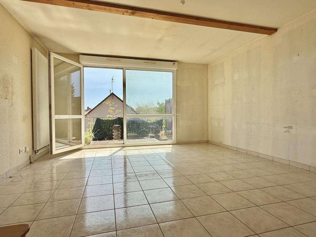 Appartement-Maison à vendre Chenôve, type duplex, 2 chambres avec terrasse à chaque niveau, garage double - photo 3
