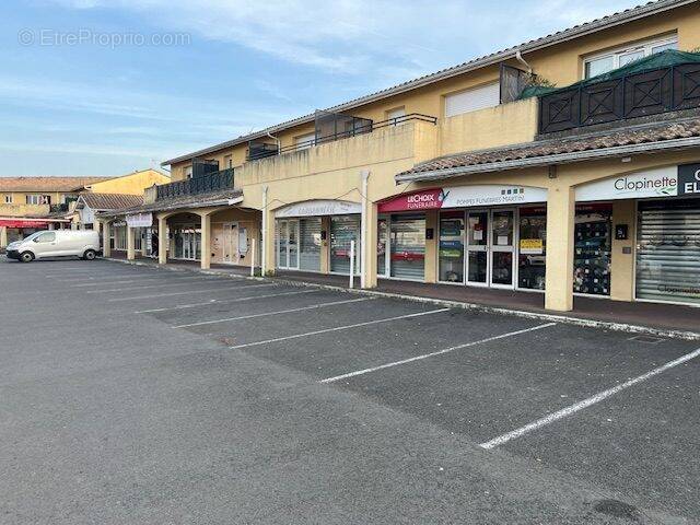 Autre à SAINT-SULPICE-ET-CAMEYRAC