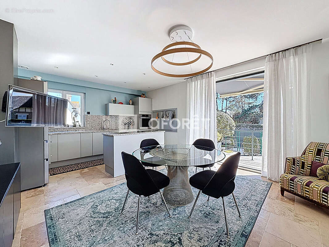 Maison à OUISTREHAM