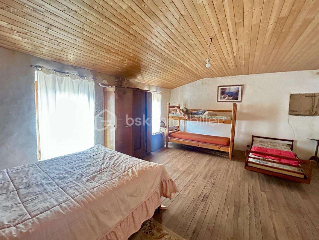 Maison de village/Proximité commerces, écoles et services - photo 5