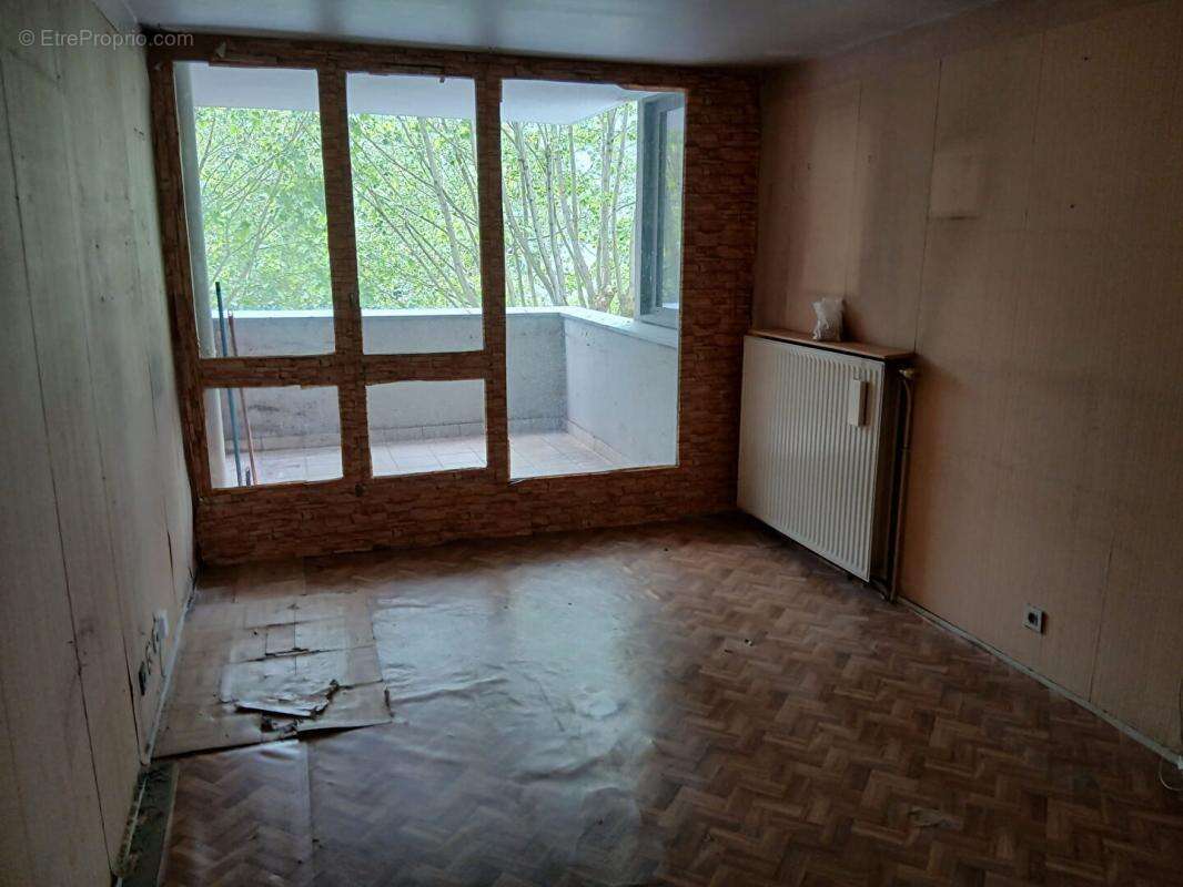 Appartement à LOGNES