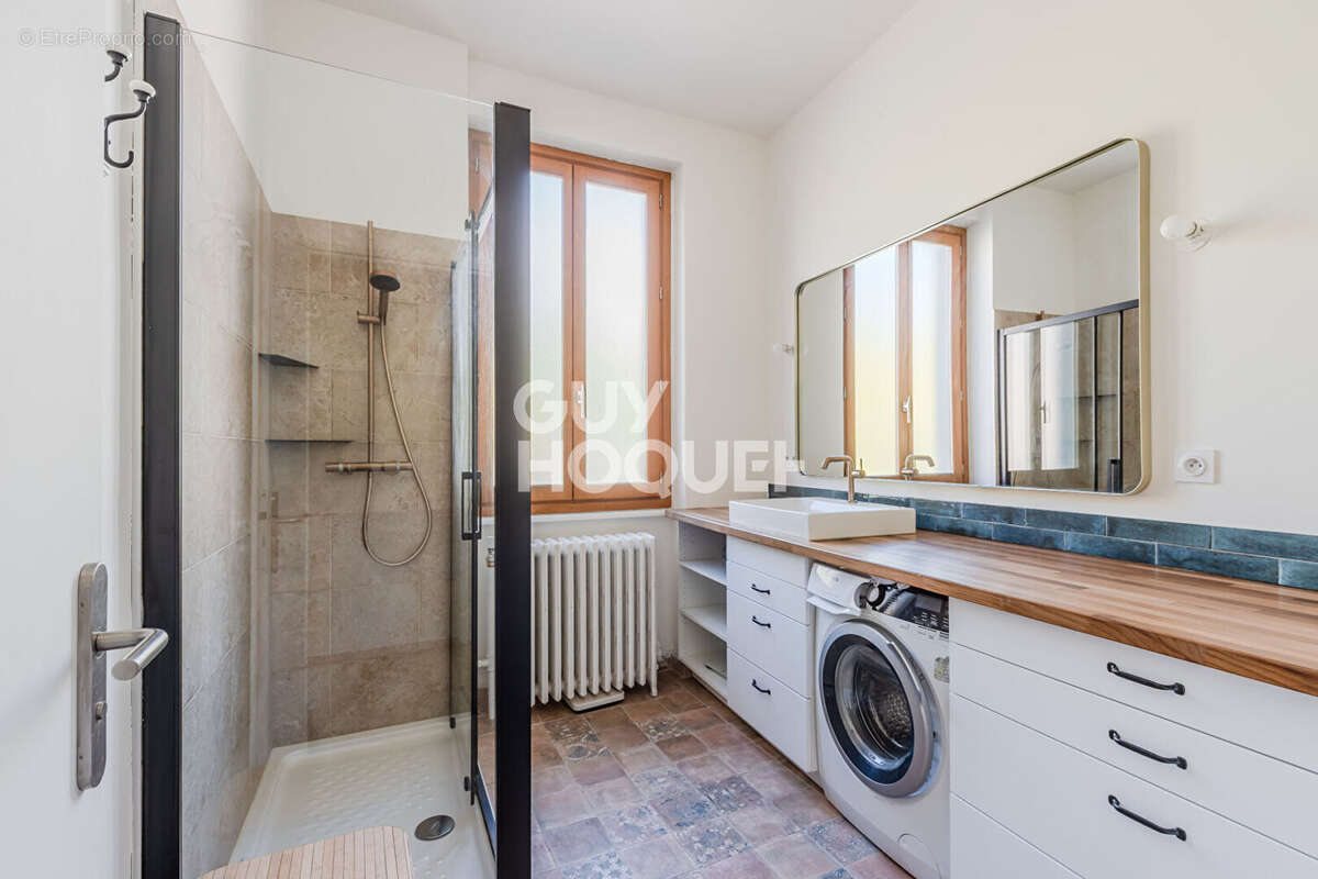 Maison à LYON-4E