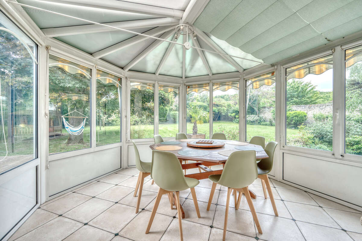 Maison à BONNIERES-SUR-SEINE