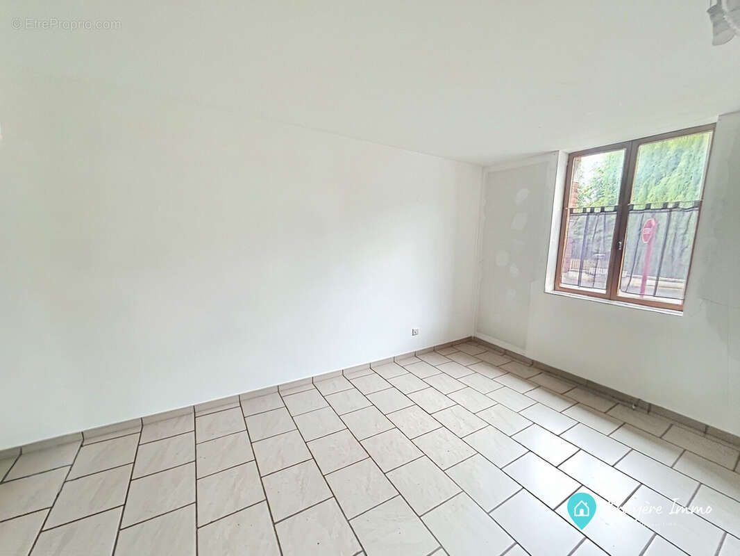 Maison 110 m² à Hirson  - photo 3