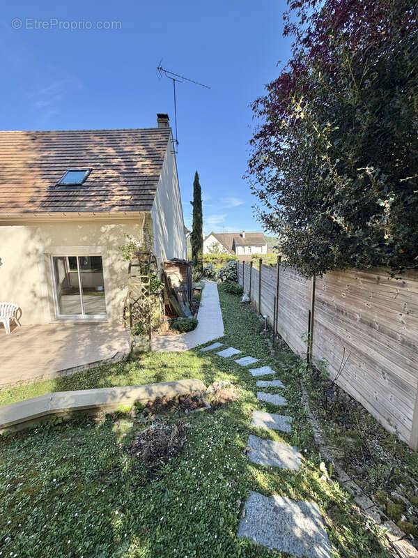 Maison à BURES-SUR-YVETTE