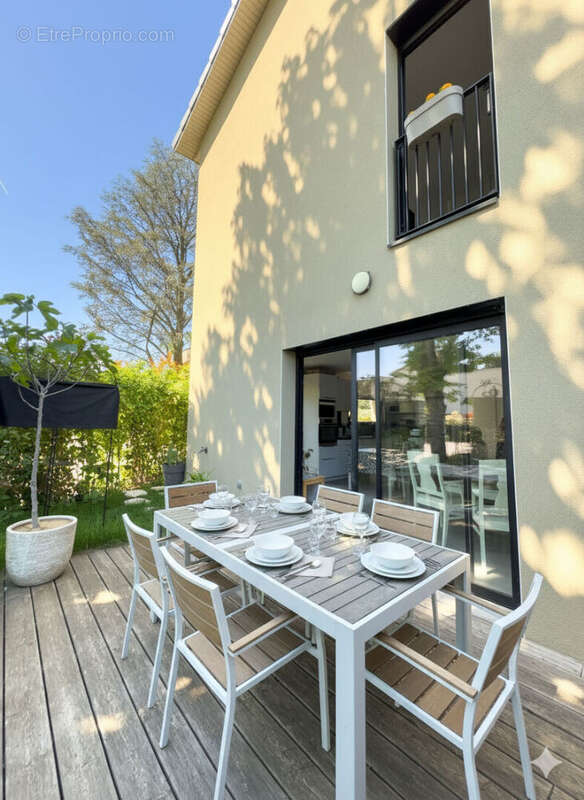 Maison à DARDILLY