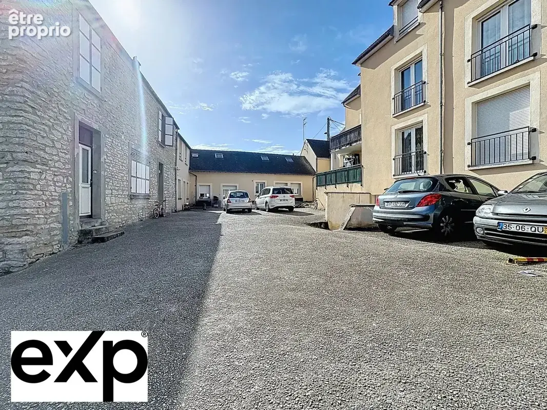 Appartement 875 m² à vendre à Mantes-La-Ville (78711) - photo 2
