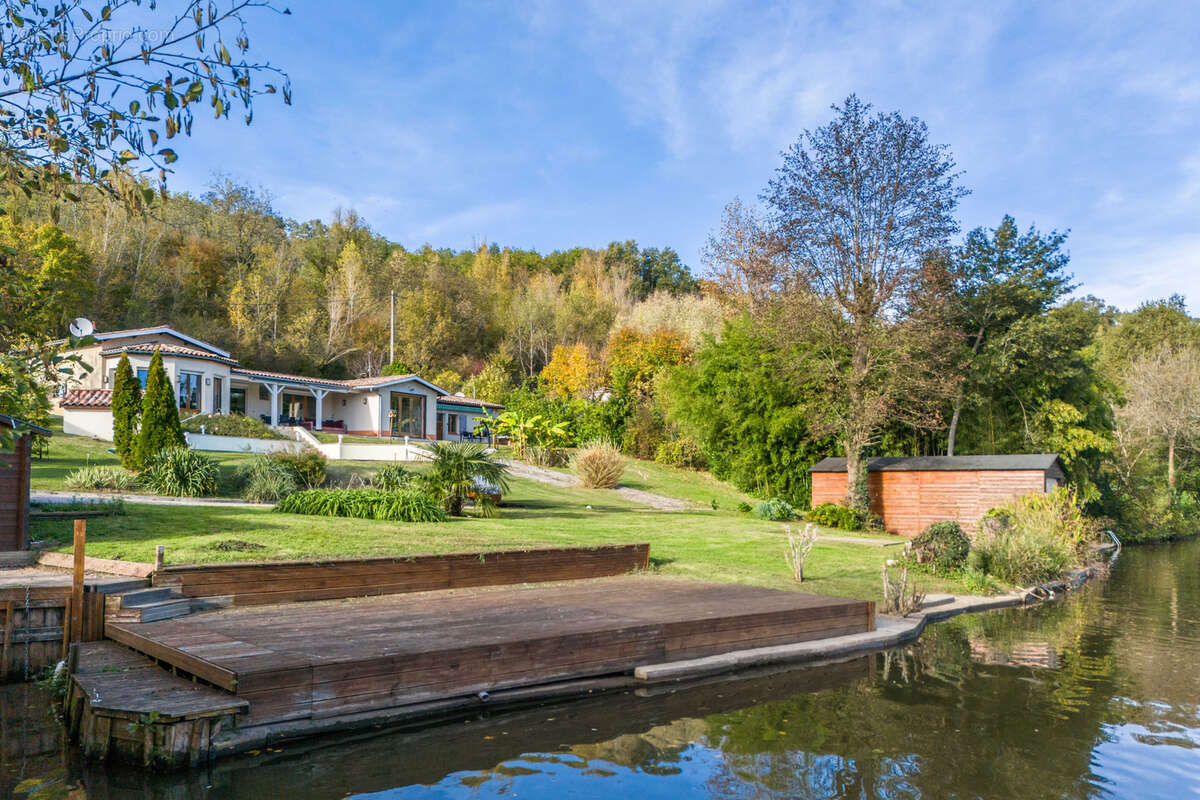 Maison à SAINT-SYLVESTRE-SUR-LOT