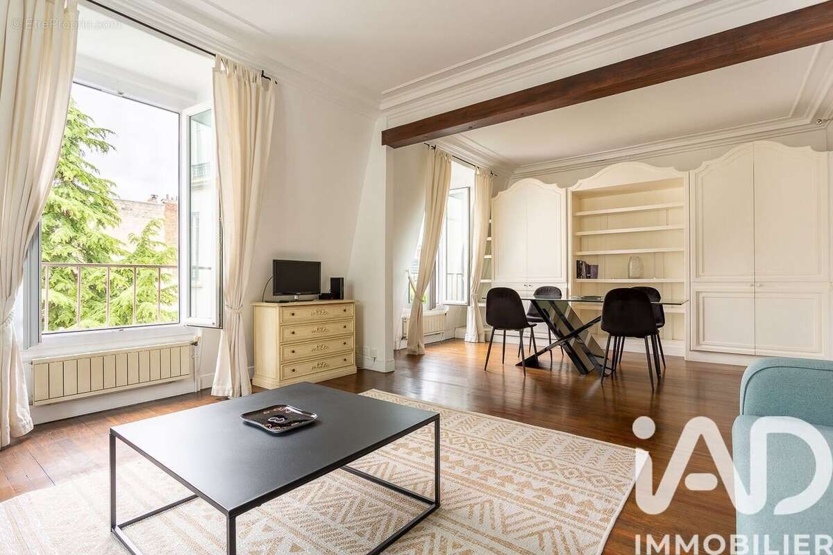 Photo 2 - Appartement à PARIS-16E