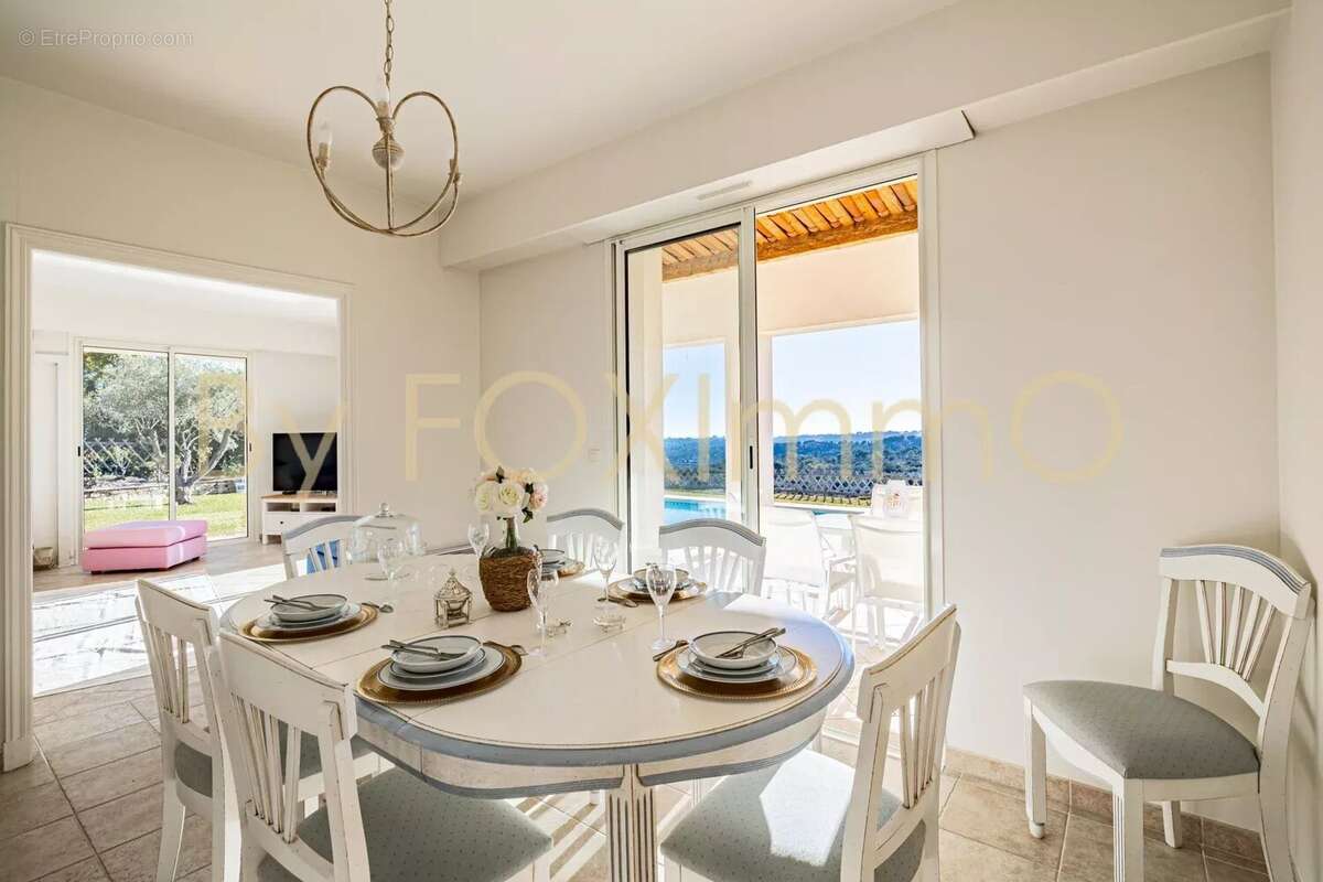 Maison à VILLENEUVE-LOUBET