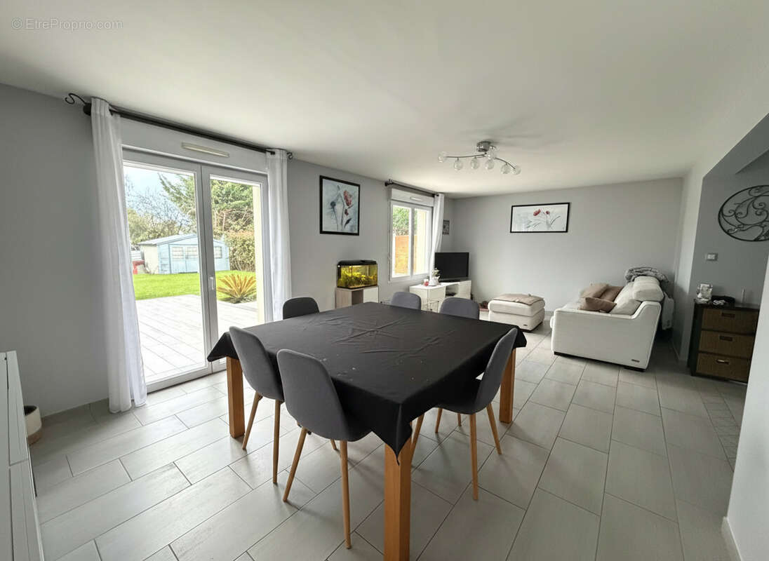 Maison à BRAIN-SUR-L'AUTHION