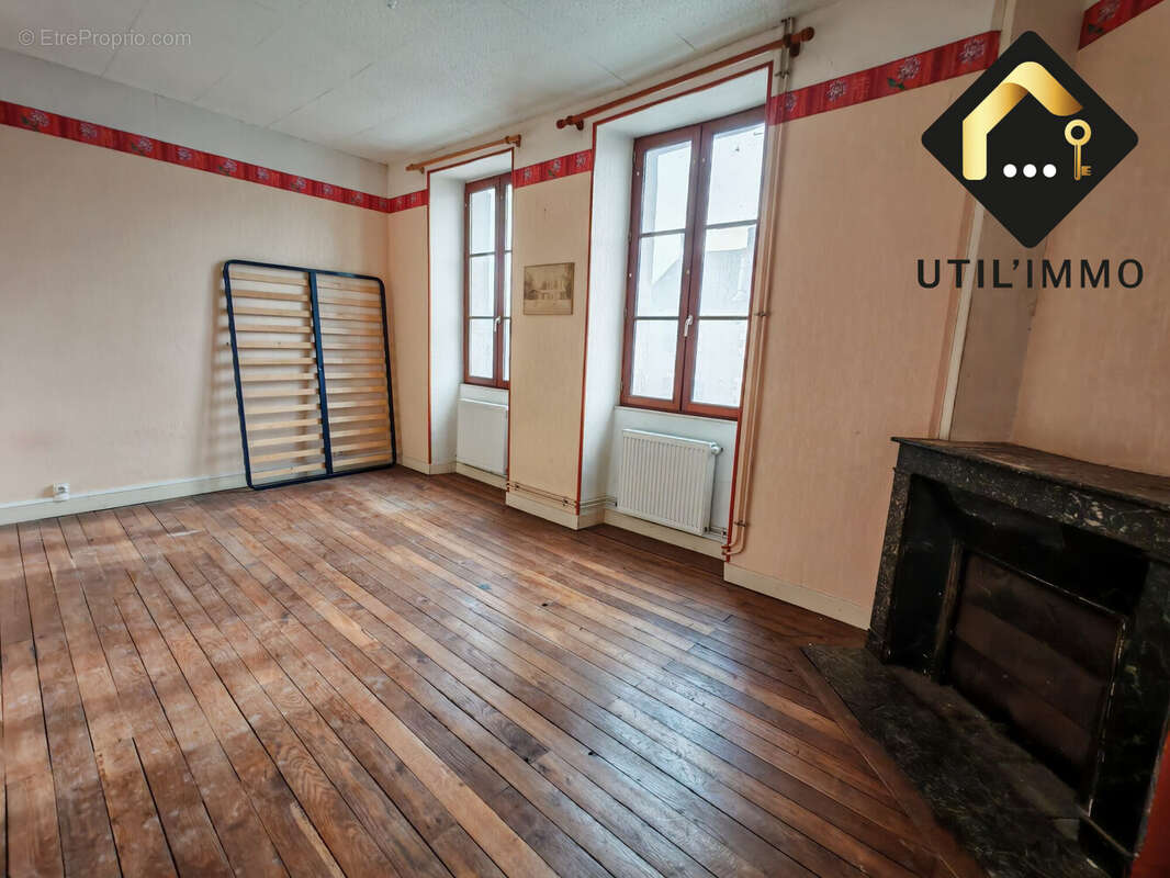 Appartement à SAINT-GAULTIER